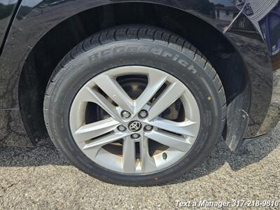 2019 Toyota Corolla Hatchback SE - Photo 30 - Greenwood, IN 46142