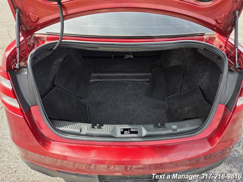 2014 Ford Taurus SEL - Photo 21 - Greenwood, IN 46142