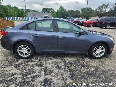 2013 Chevrolet Cruze LS Auto   - Photo 6 - Greenwood, IN 46142