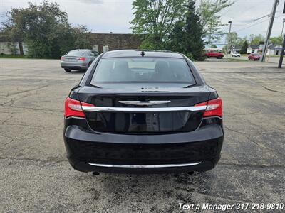 2013 Chrysler 200 Limited   - Photo 4 - Greenwood, IN 46142