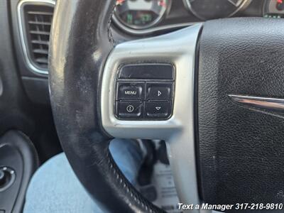 2013 Chrysler 200 Limited - Photo 18 - Greenwood, IN 46142