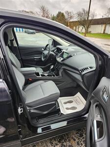 2019 Ford Escape SE - Photo 25 - Greenwood, IN 46142