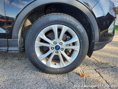 2019 Ford Escape SE - Photo 12 - Greenwood, IN 46142