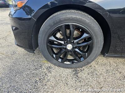 2018 Chevrolet Malibu LT   - Photo 28 - Greenwood, IN 46142
