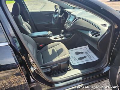 2018 Chevrolet Malibu LT   - Photo 18 - Greenwood, IN 46142