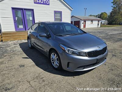 2017 Kia Forte S   - Photo 7 - Greenwood, IN 46142