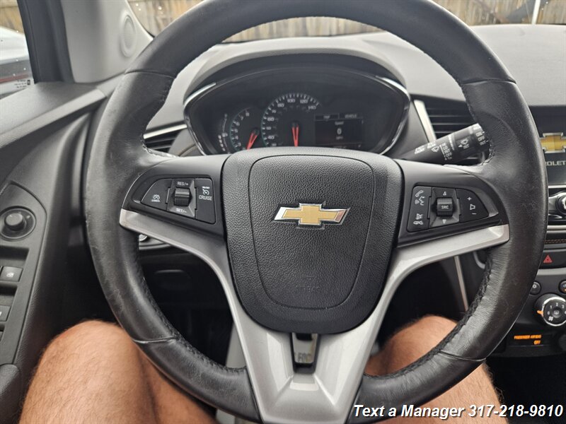 2018 Chevrolet Trax LT - Photo 12 - Greenwood, IN 46142