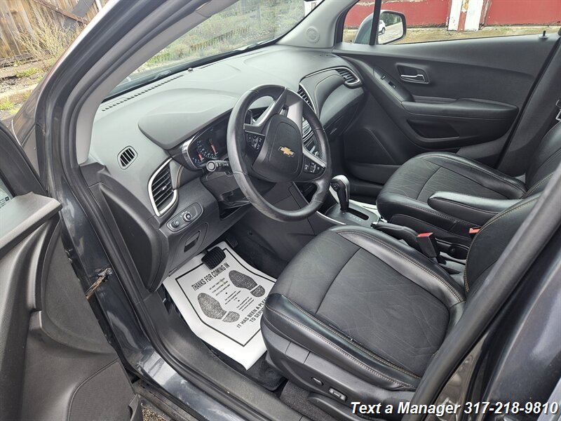2018 Chevrolet Trax LT - Photo 9 - Greenwood, IN 46142