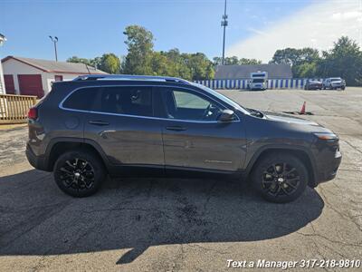 2016 Jeep Cherokee Latitude   - Photo 6 - Greenwood, IN 46142