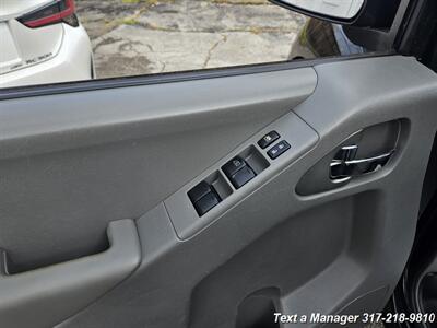 2016 Nissan Frontier SV   - Photo 10 - Greenwood, IN 46142