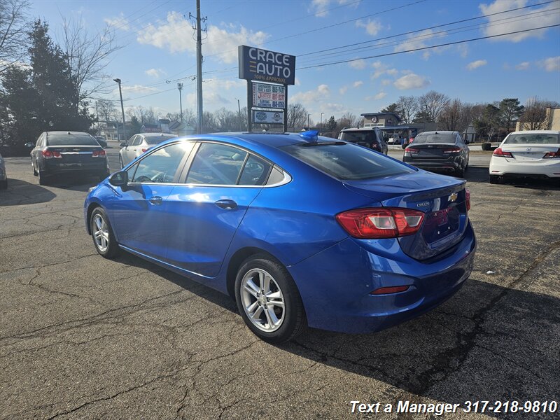 2016 Chevrolet Cruze LT Auto - Photo 3 - Greenwood, IN 46142