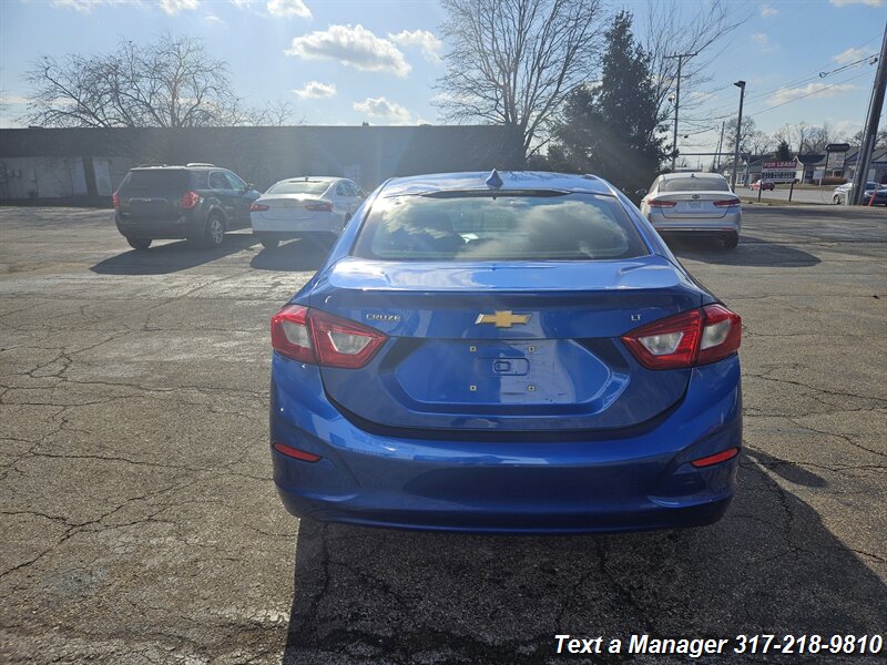 2016 Chevrolet Cruze LT Auto - Photo 4 - Greenwood, IN 46142
