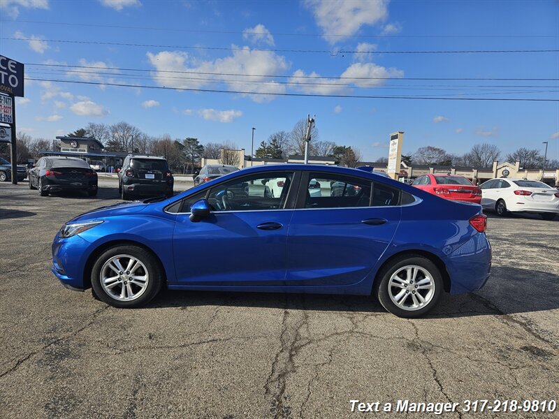 2016 Chevrolet Cruze LT Auto - Photo 2 - Greenwood, IN 46142