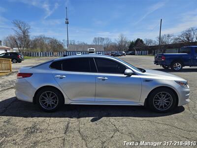 2018 Kia Optima EX - Photo 6 - Greenwood, IN 46142