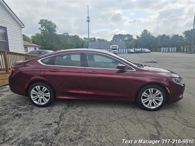 2015 Chrysler 200 Limited   - Photo 6 - Greenwood, IN 46142