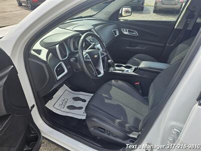 2017 Chevrolet Equinox LT   - Photo 13 - Greenwood, IN 46142