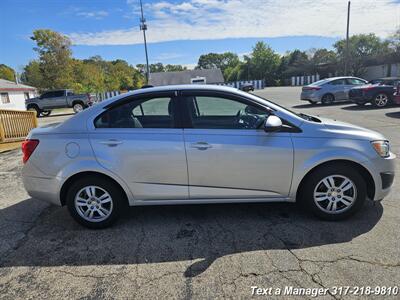 2015 Chevrolet Sonic LT Auto   - Photo 6 - Greenwood, IN 46142