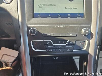 2020 Ford Fusion SE - Photo 18 - Greenwood, IN 46142