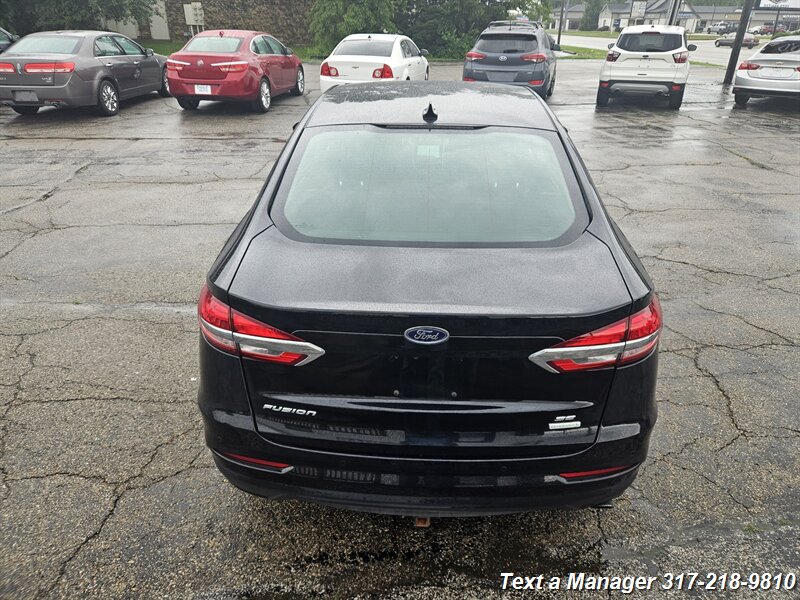 2020 Ford Fusion SE - Photo 4 - Greenwood, IN 46142
