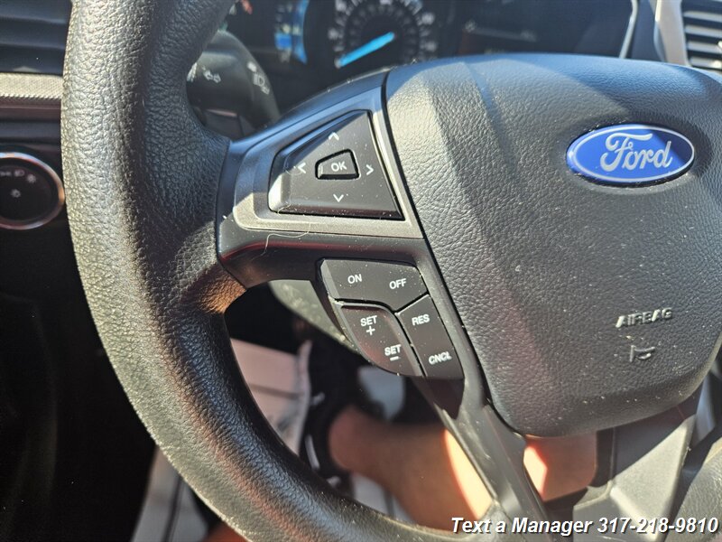 2020 Ford Fusion SE - Photo 15 - Greenwood, IN 46142
