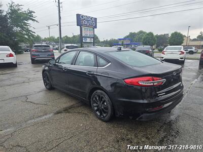 2020 Ford Fusion SE - Photo 3 - Greenwood, IN 46142
