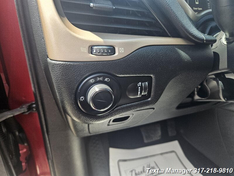 2014 Jeep Cherokee Sport - Photo 13 - Greenwood, IN 46142