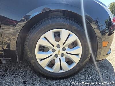 2012 Chevrolet Cruze LS - Photo 23 - Greenwood, IN 46142