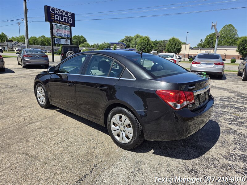 2012 Chevrolet Cruze LS - Photo 3 - Greenwood, IN 46142