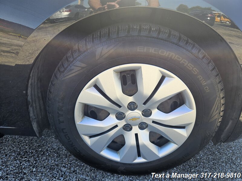2012 Chevrolet Cruze LS - Photo 23 - Greenwood, IN 46142