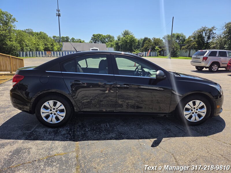 2012 Chevrolet Cruze LS - Photo 6 - Greenwood, IN 46142