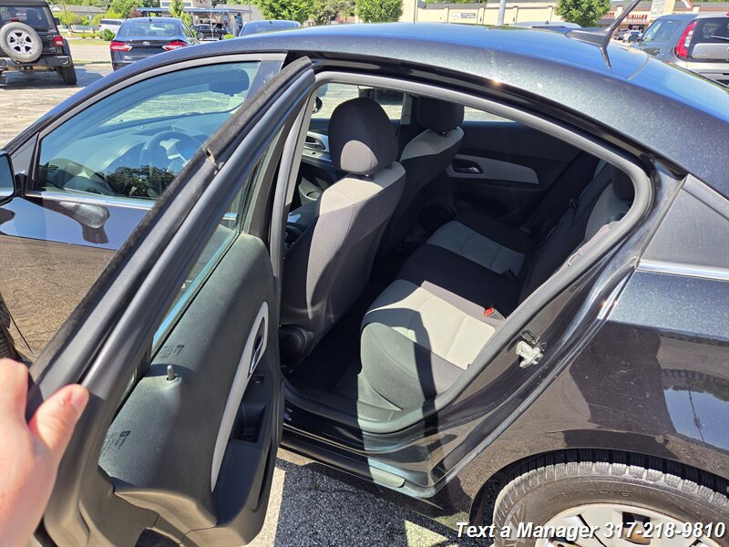 2012 Chevrolet Cruze LS - Photo 16 - Greenwood, IN 46142