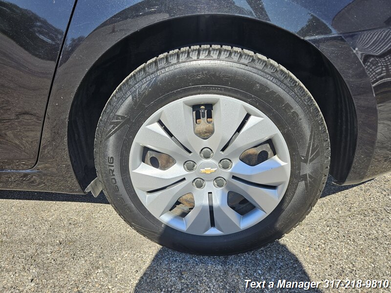 2012 Chevrolet Cruze LS - Photo 21 - Greenwood, IN 46142