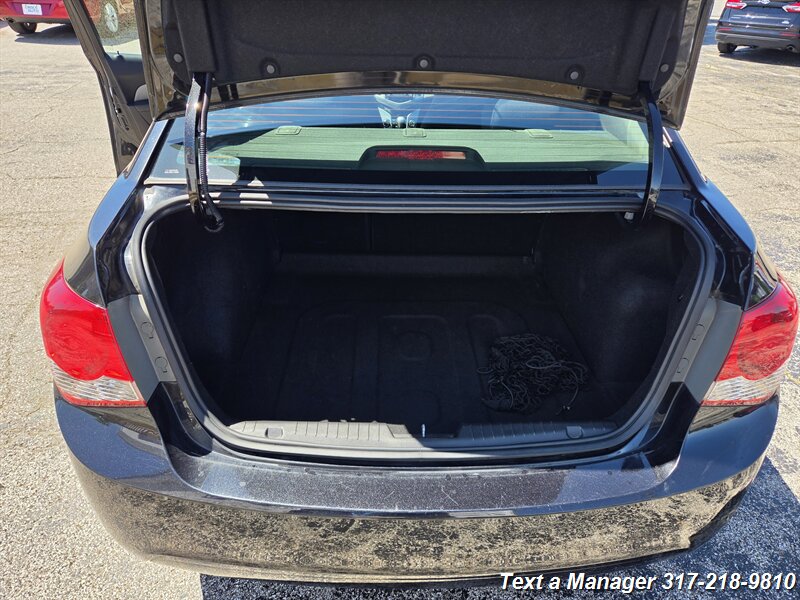 2012 Chevrolet Cruze LS - Photo 17 - Greenwood, IN 46142