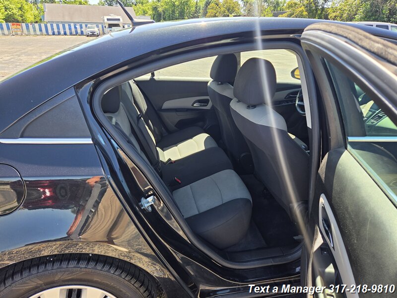2012 Chevrolet Cruze LS - Photo 18 - Greenwood, IN 46142
