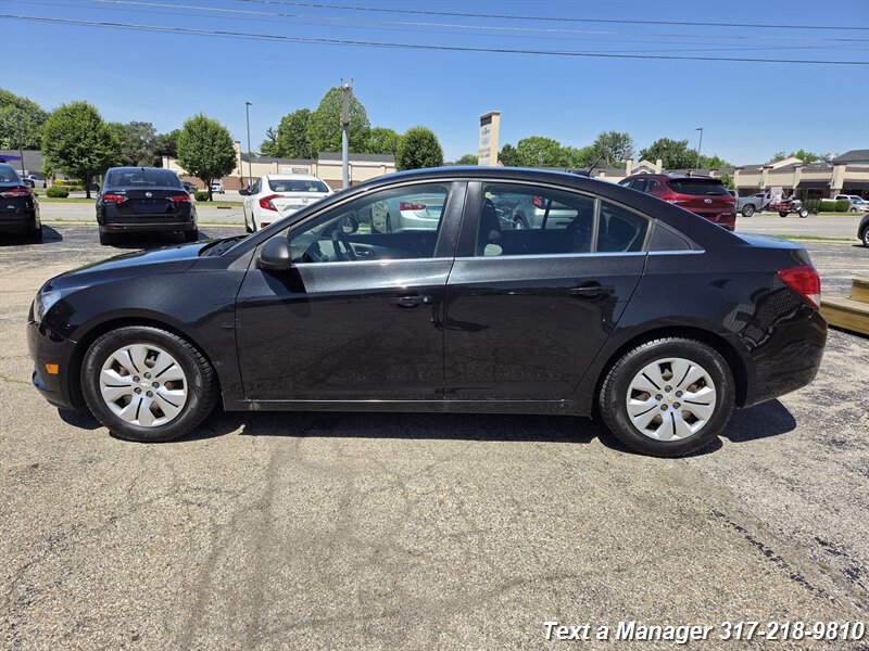 2012 Chevrolet Cruze LS - Photo 2 - Greenwood, IN 46142