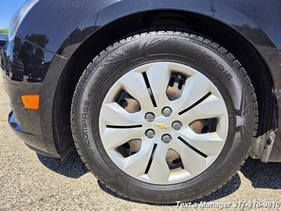 2012 Chevrolet Cruze LS - Photo 20 - Greenwood, IN 46142