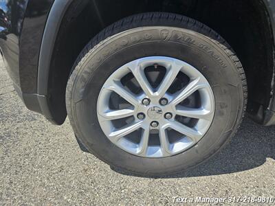 2015 Jeep Grand Cherokee Laredo   - Photo 29 - Greenwood, IN 46142