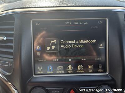2015 Jeep Grand Cherokee Laredo   - Photo 17 - Greenwood, IN 46142