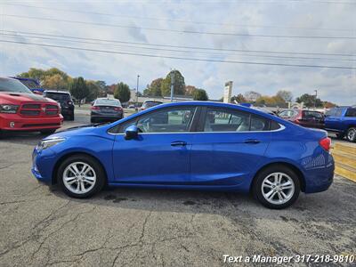 2017 Chevrolet Cruze LT Auto - Photo 2 - Greenwood, IN 46142