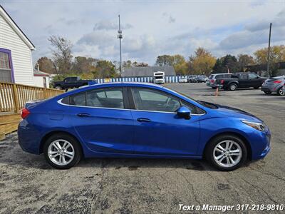 2017 Chevrolet Cruze LT Auto - Photo 6 - Greenwood, IN 46142
