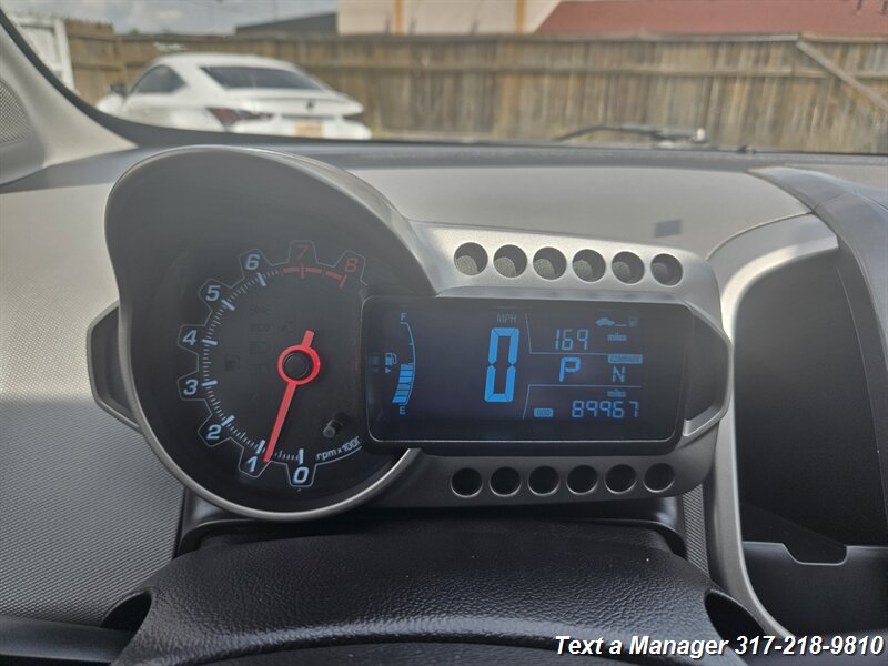 2015 Chevrolet Sonic LTZ Auto - Photo 17 - Greenwood, IN 46142