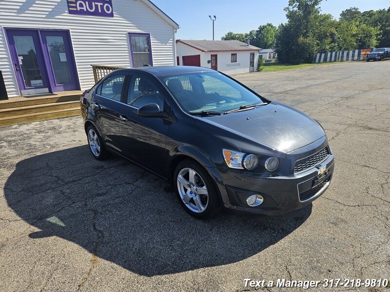 2015 Chevrolet Sonic LTZ Auto - Photo 7 - Greenwood, IN 46142