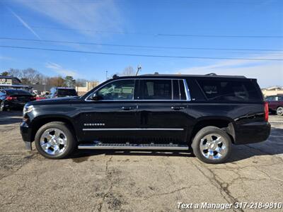 2018 Chevrolet Suburban LT   - Photo 2 - Greenwood, IN 46142