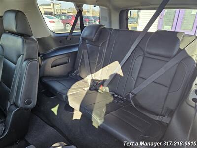 2018 Chevrolet Suburban LT   - Photo 29 - Greenwood, IN 46142