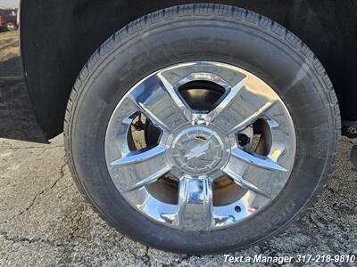 2018 Chevrolet Suburban LT   - Photo 39 - Greenwood, IN 46142