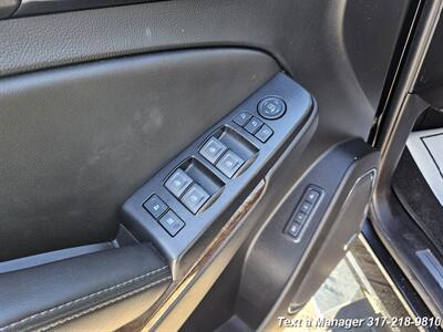 2018 Chevrolet Suburban LT   - Photo 11 - Greenwood, IN 46142