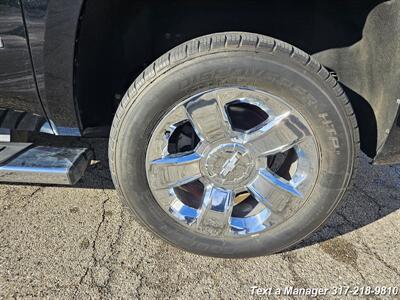 2018 Chevrolet Suburban LT   - Photo 38 - Greenwood, IN 46142