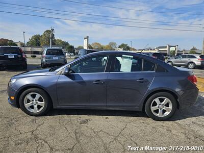 2013 Chevrolet Cruze 1LT Auto   - Photo 2 - Greenwood, IN 46142