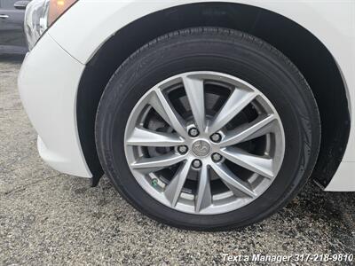 2017 INFINITI Q50 2.0T Premium   - Photo 9 - Greenwood, IN 46142