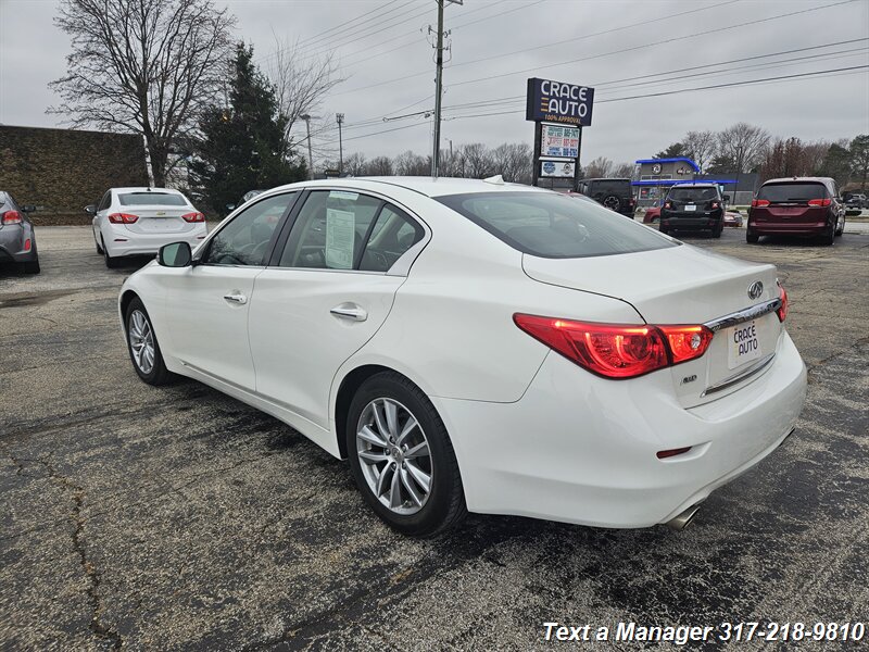2017 Infiniti Q50 2.0t Premium photo 2